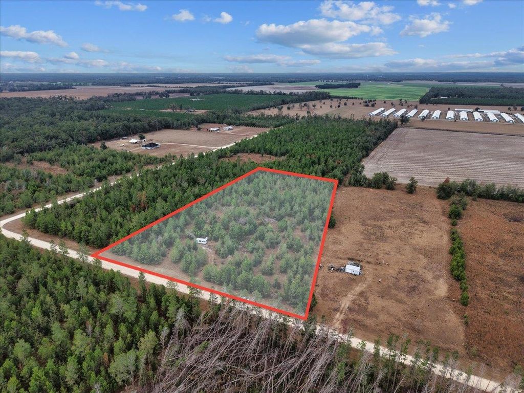 Photo of Vacant NE Lily Avenue, Lee, FL 32059 (MLS # 394254)