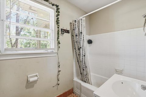 Tiny photo for 1506 Mayhew Street, Tallahassee, FL 32304 (MLS # 398938)