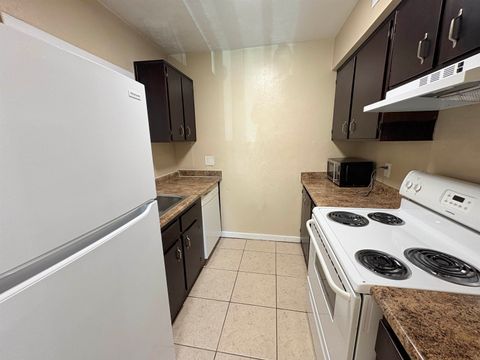 Tiny photo for 1530 Live Oak Drive #C1, Tallahassee, FL 32301 (MLS # 391767)