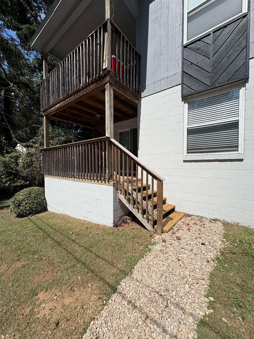 Photo of 1530 Live Oak Drive #C1, Tallahassee, FL 32301 (MLS # 391767)
