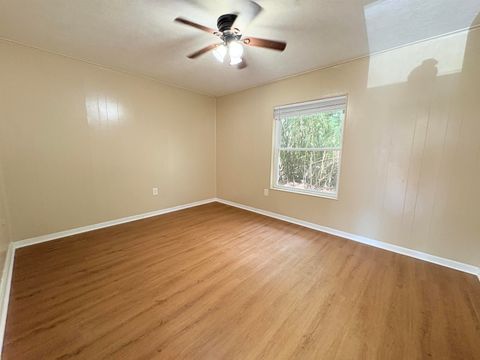 Tiny photo for 1530 Live Oak Drive #C1, Tallahassee, FL 32301 (MLS # 391767)