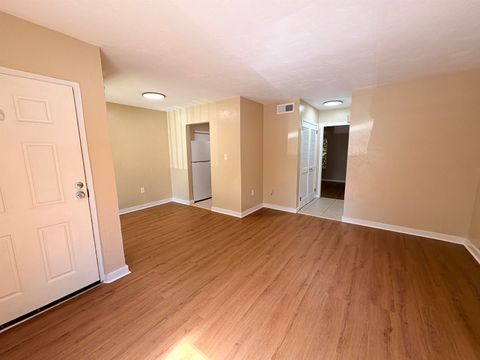 Tiny photo for 1530 Live Oak Drive #C1, Tallahassee, FL 32301 (MLS # 391767)