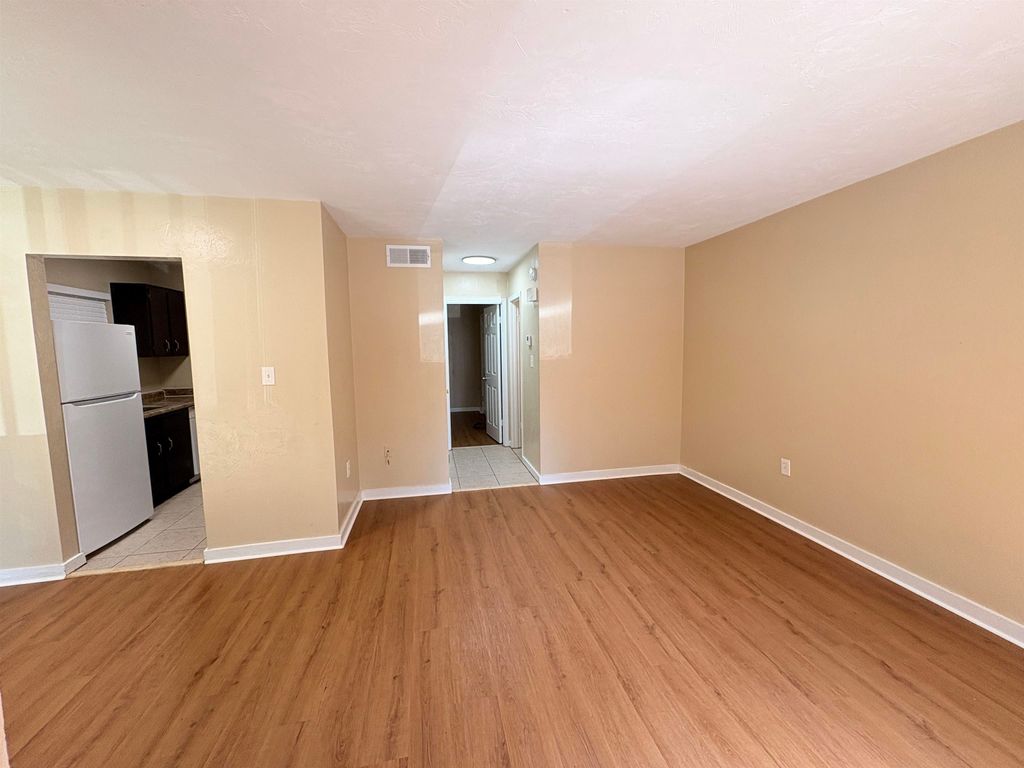 Photo of 1530 Live Oak Drive #C1, Tallahassee, FL 32301 (MLS # 391767)