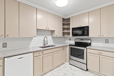 Tiny photo for 2003 SCENIC Road, Tallahassee, FL 32303 (MLS # 402039)