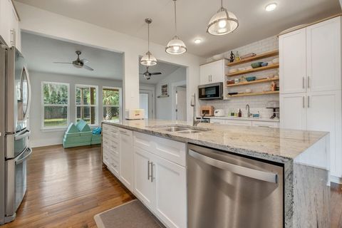 Tiny photo for 1234 N DUVAL Street, Tallahassee, FL 32303 (MLS # 395295)