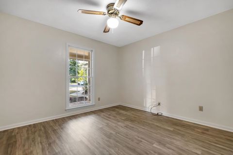 Tiny photo for 3401 Whitney Court, Tallahassee, FL 32309 (MLS # 392197)