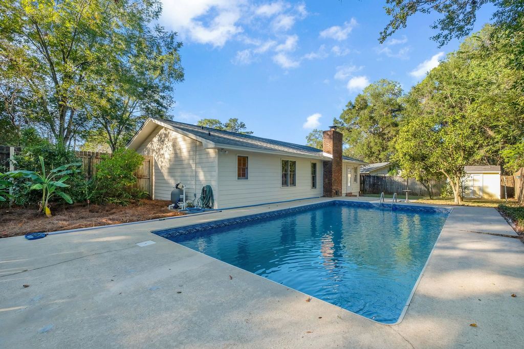 Photo of 3401 Whitney Court, Tallahassee, FL 32309 (MLS # 392197)