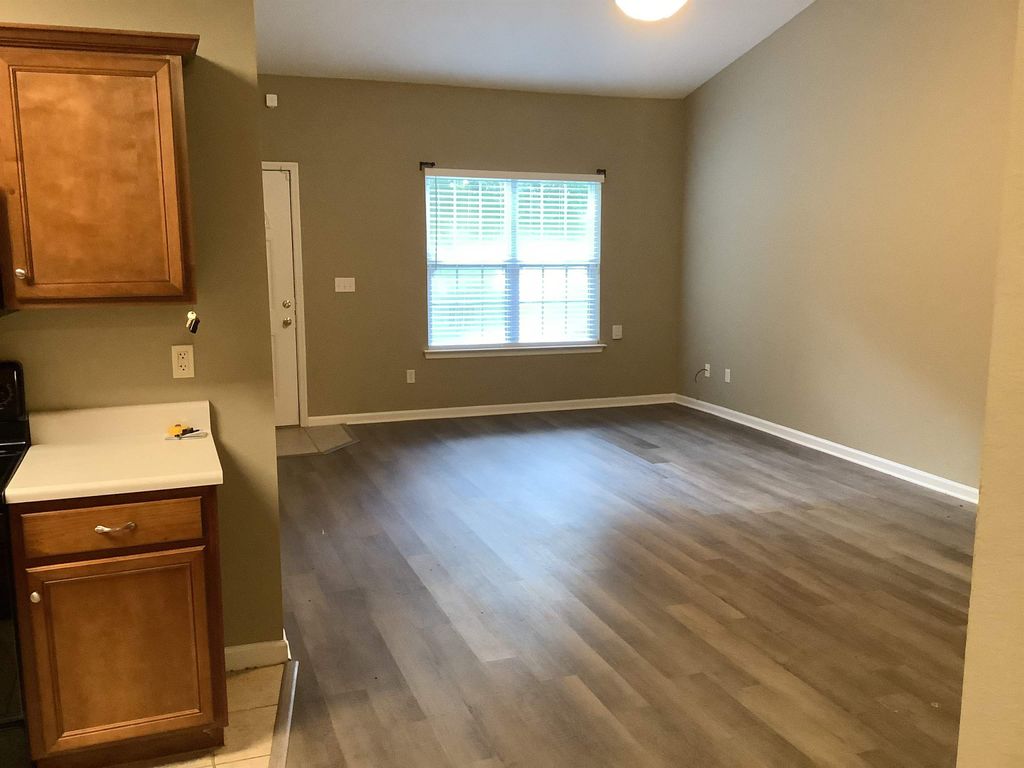 Photo of 2894 Lakeshore Dr Dr, Tallahassee, FL 32312 (MLS # 389436)