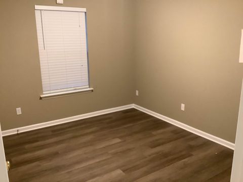 Tiny photo for 2894 Lakeshore Dr Dr, Tallahassee, FL 32312 (MLS # 389436)