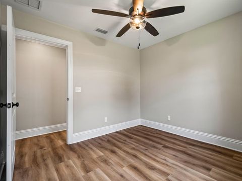 Tiny photo for X Franklin Drive, Crawfordville, FL 32327 (MLS # 399387)