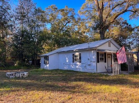 Tiny photo for 2950 George Street, Tallahassee, FL 32310 (MLS # 395192)