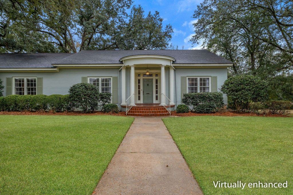 Photo of 1103 Clayton Avenue, Quincy, FL 32351 (MLS # 396093)