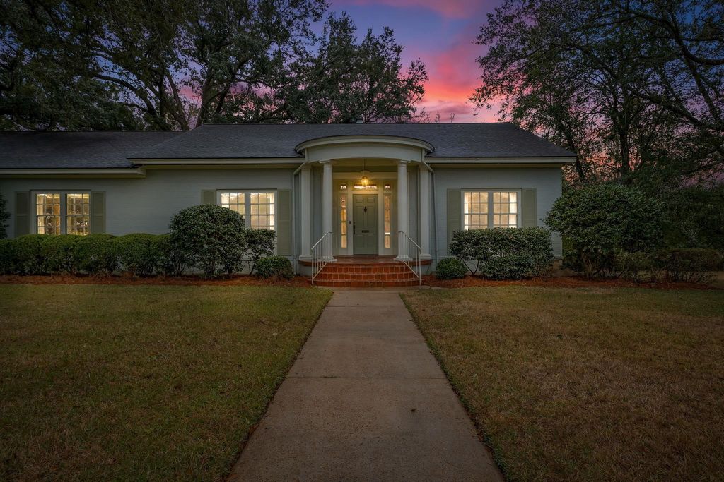 Photo of 1103 Clayton Avenue, Quincy, FL 32351 (MLS # 396093)