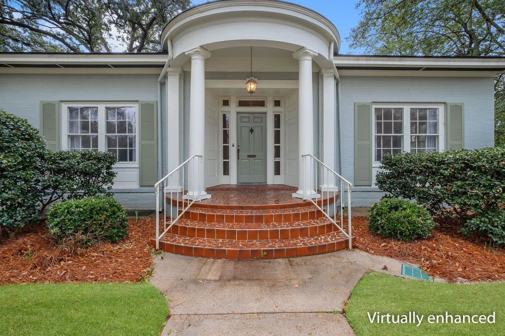 Photo of 1103 Clayton Avenue, Quincy, FL 32351 (MLS # 396093)