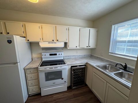 Tiny photo for 1742 Hartsfield Rd #A-D, Tallahassee, FL 32303 (MLS # 392969)