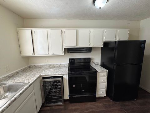 Tiny photo for 1742 Hartsfield Rd #A-D, Tallahassee, FL 32303 (MLS # 392969)