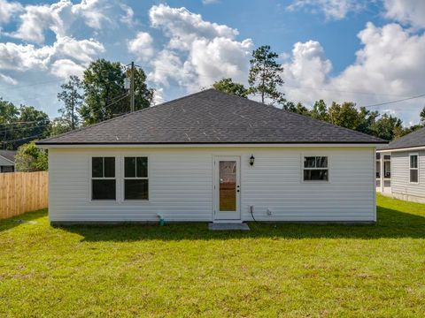 A home in Crawfordville