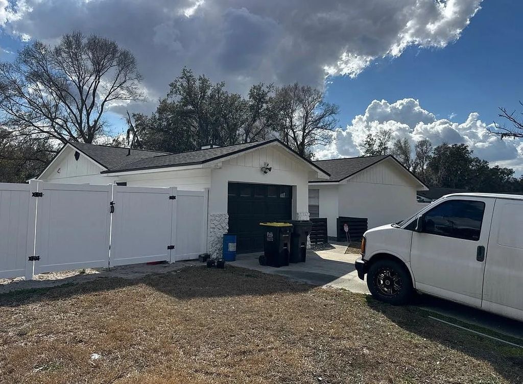 Photo of 2318 Maple Hill Drive, Other Florida, FL 33811 (MLS # 396936)