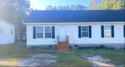 69 Buckskin Circle - Midway FL 32343