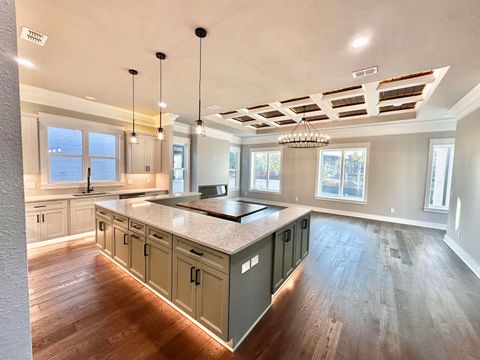 Tiny photo for 275 S Franklin Boulevard, Tallahassee, FL 32301 (MLS # 392488)