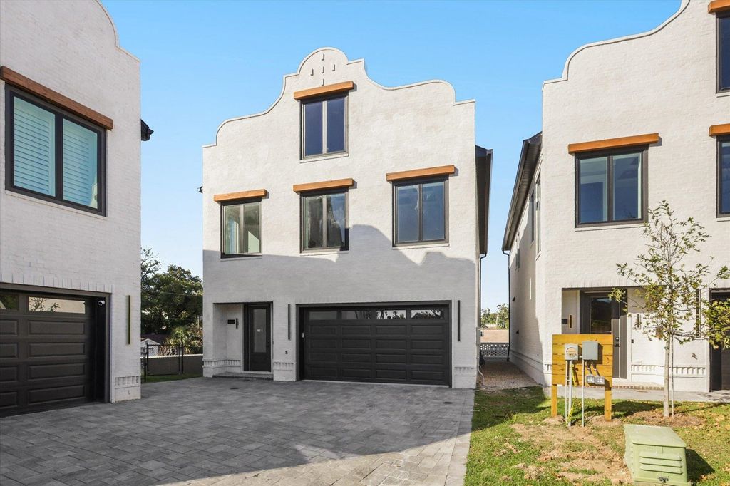 Photo of 275 S Franklin Boulevard, Tallahassee, FL 32301 (MLS # 392488)