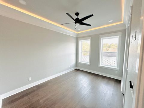 Tiny photo for 275 S Franklin Boulevard, Tallahassee, FL 32301 (MLS # 392488)