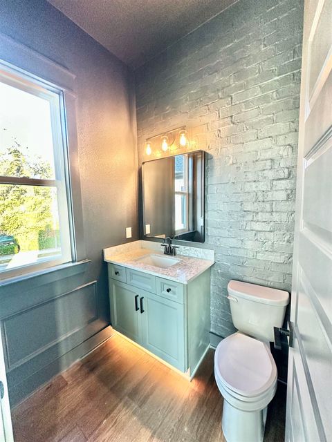 Tiny photo for 275 S Franklin Boulevard, Tallahassee, FL 32301 (MLS # 392488)