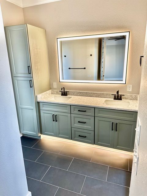 Tiny photo for 275 S Franklin Boulevard, Tallahassee, FL 32301 (MLS # 392488)