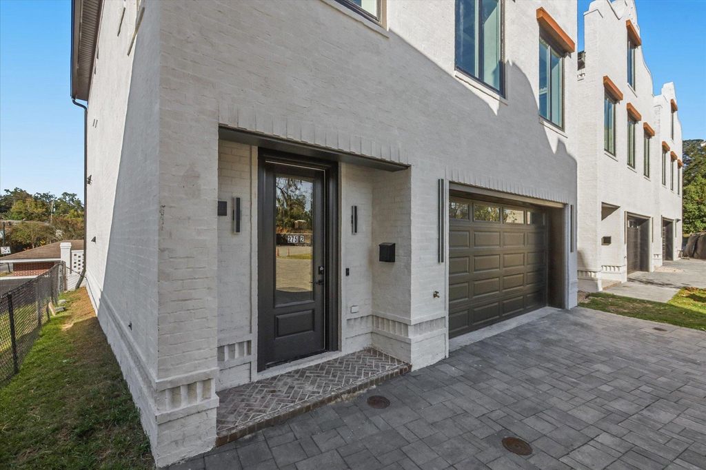 Photo of 275 S Franklin Boulevard, Tallahassee, FL 32301 (MLS # 392488)