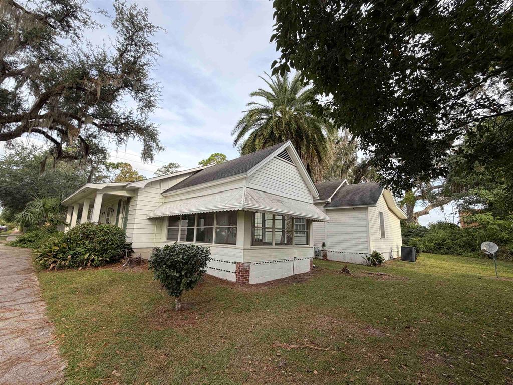 Photo of 140 SW Rutledge Street, Madison, FL 32340 (MLS # 391806)