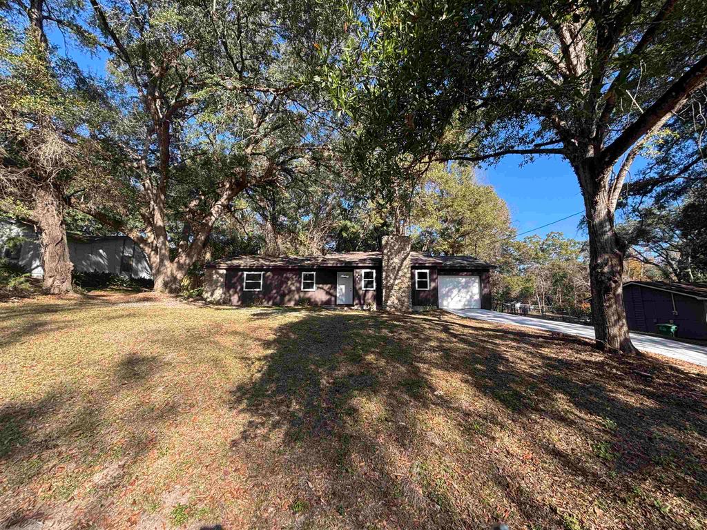Photo of 5778 Split Oak Lane, Tallahassee, FL 32303 (MLS # 394330)