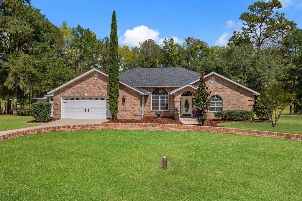 Photo of 6472 Hidden Lakes Drive, Tallahassee, FL 32311 (MLS # 391739)