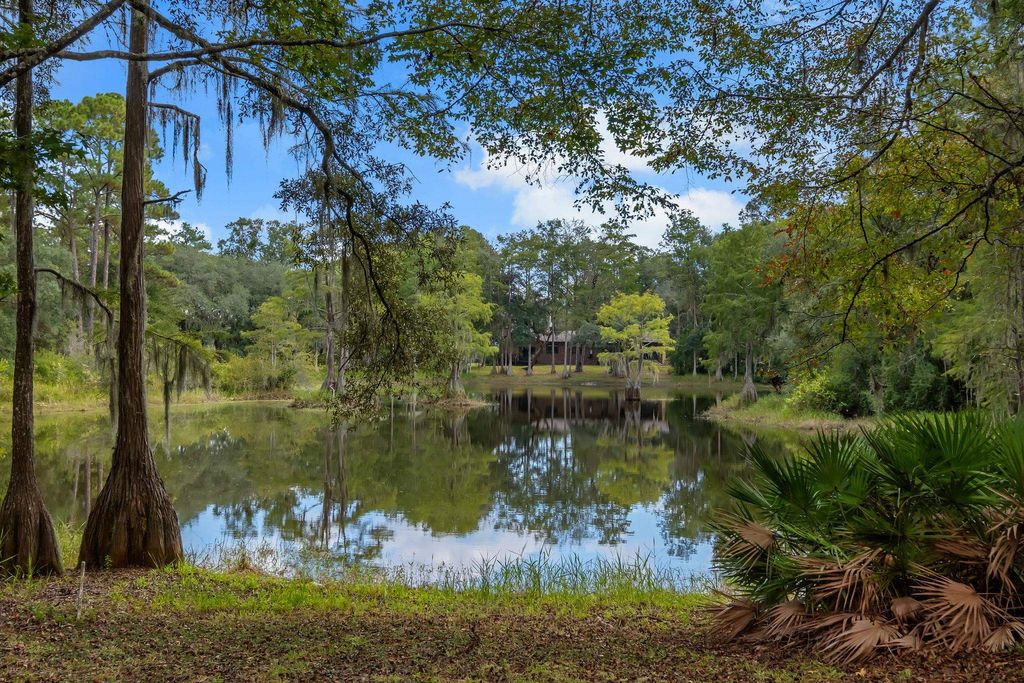 Photo of 6472 Hidden Lakes Drive, Tallahassee, FL 32311 (MLS # 391739)