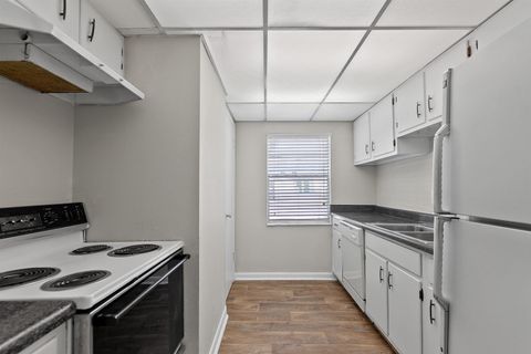 Tiny photo for 2325 W Pensacola Street #135, Tallahassee, FL 32304 (MLS # 396013)