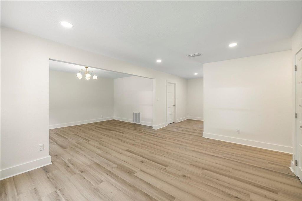 Photo of 4604 TWIN OAKS Drive, Tallahassee, FL 32305 (MLS # 391725)