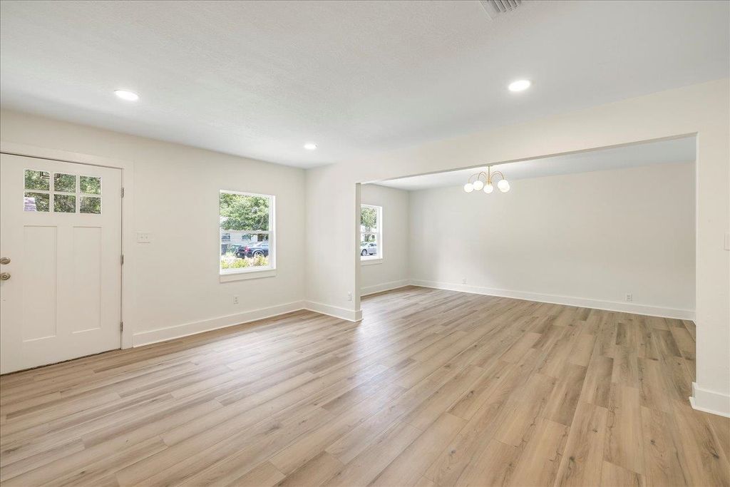 Photo of 4604 TWIN OAKS Drive, Tallahassee, FL 32305 (MLS # 391725)