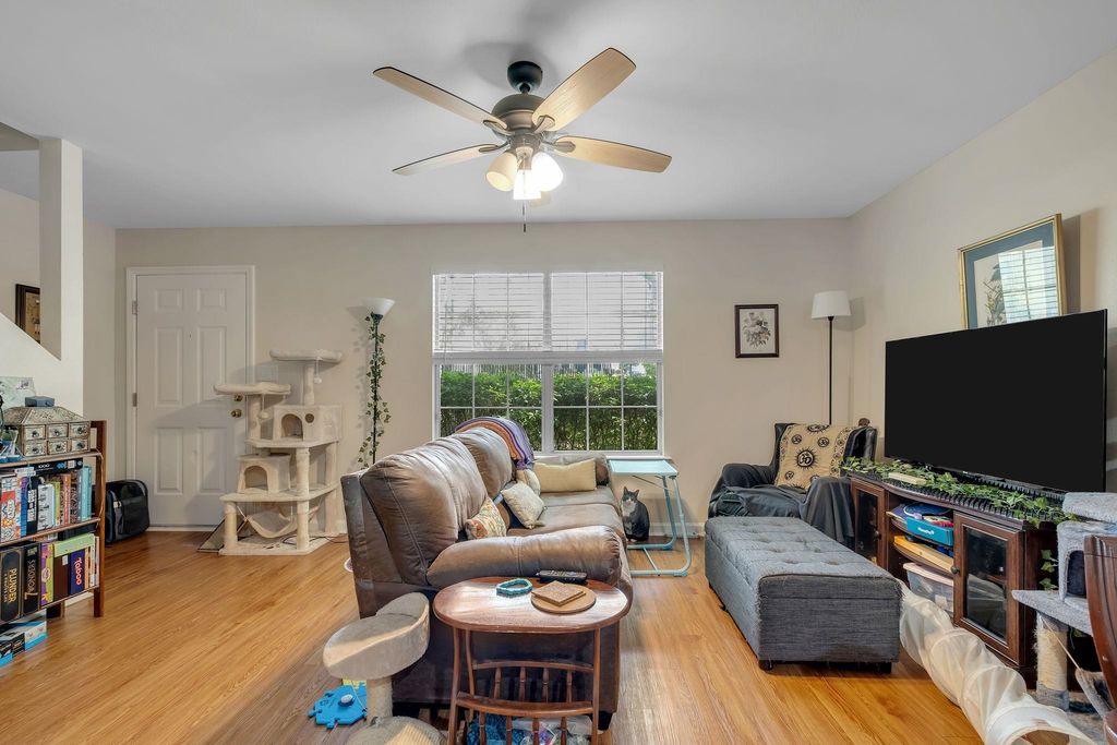 Photo of 1352 Ocala Road #A/B, Tallahassee, FL 32304 (MLS # 399309)
