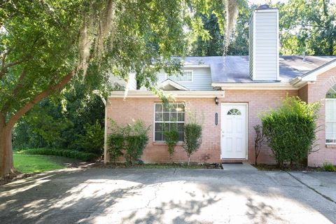 Photo of 2525 Nugget Lane, Tallahassee, FL 32303 (MLS # 388562)