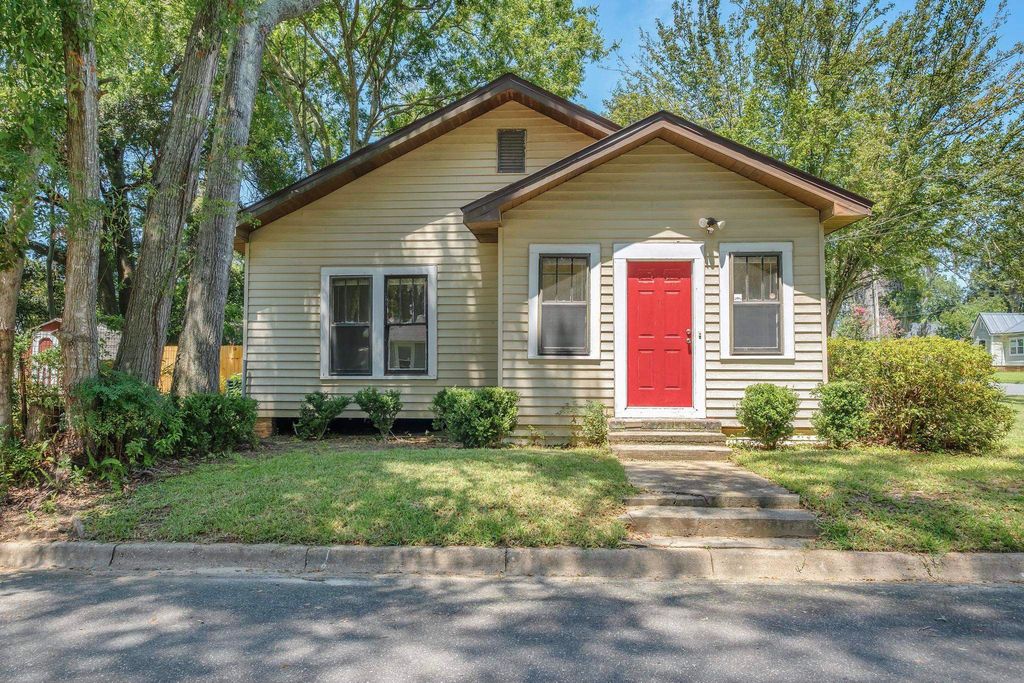 Photo of 1600 Green Street, Tallahassee, FL 32303 (MLS # 390641)