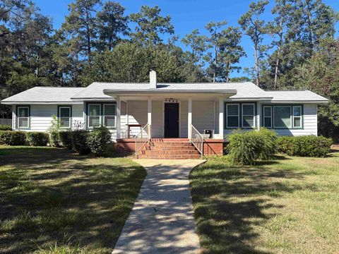 Photo of 3022 Livingston Road, Tallahassee, FL 32303 (MLS # 392168)