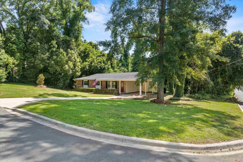 Photo of 2301 Spoonwood Drive, Tallahassee, FL 32303 (MLS # 390965)