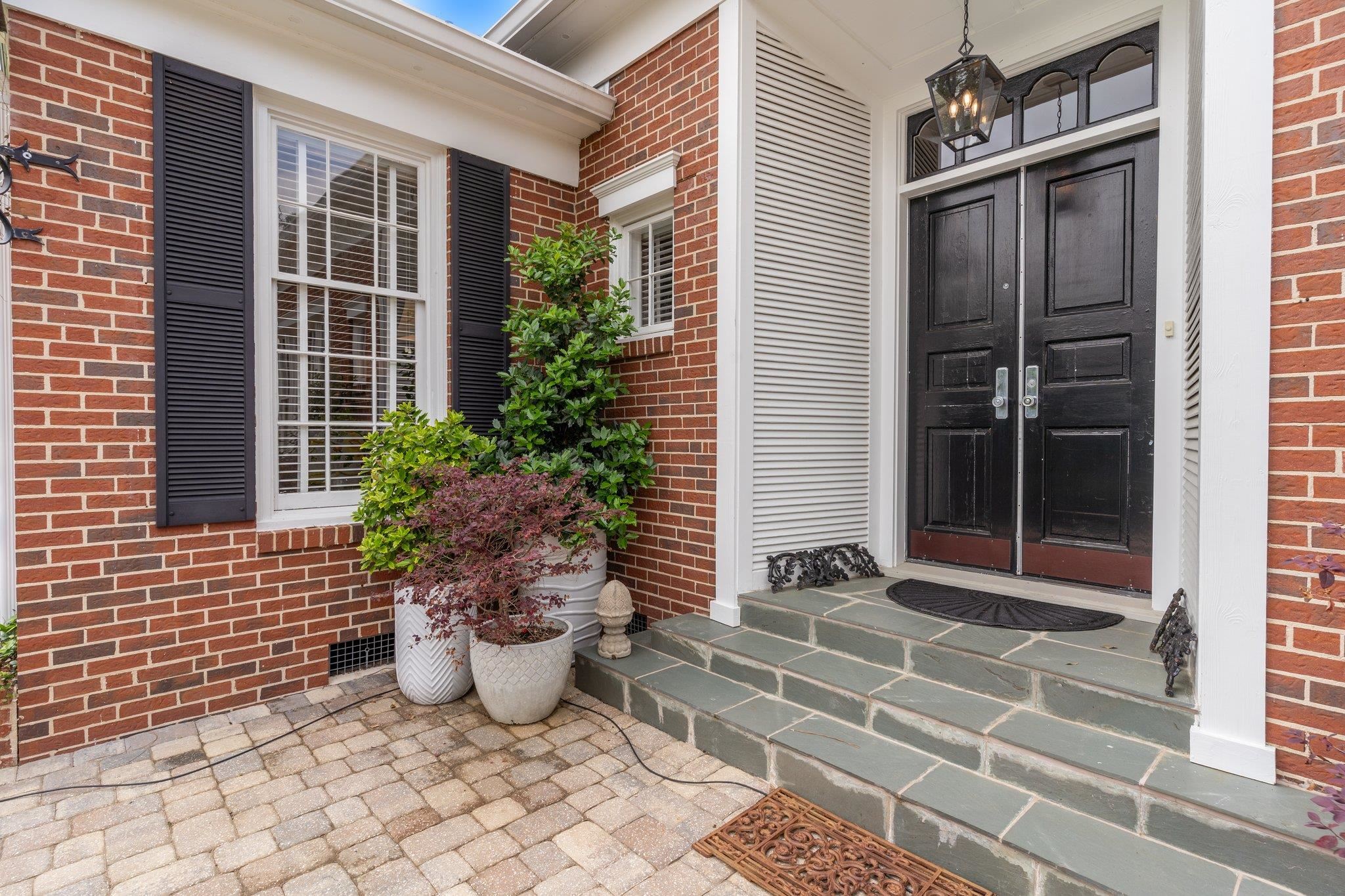 909 Circle Drive
