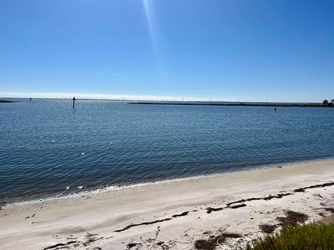 434 S Highway 98 Highway East Point FL 32328