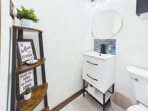 Tiny photo for 423 E Ash Street, Perry, FL 32347 (MLS # 397004)