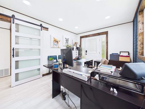 Tiny photo for 423 E Ash Street, Perry, FL 32347 (MLS # 397004)