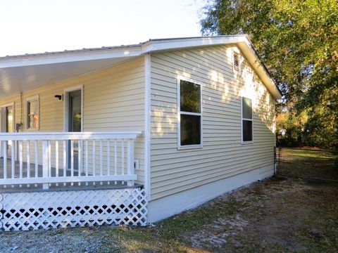 Tiny photo for 2526 Palmetto Terrace, Carrabelle, FL 32322 (MLS # 397003)