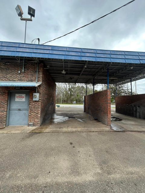 Tiny photo for 2612 S Monroe Street, Tallahassee, FL 32301 (MLS # 397087)