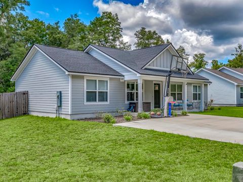 A home in CRAWFORDVILLE