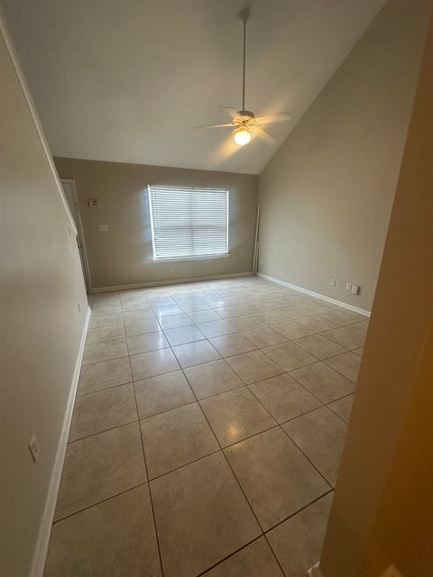 Tiny photo for 2525 Hartsfield Road Unit #21 Rd, Tallahassee, FL 32303 (MLS # 395695)