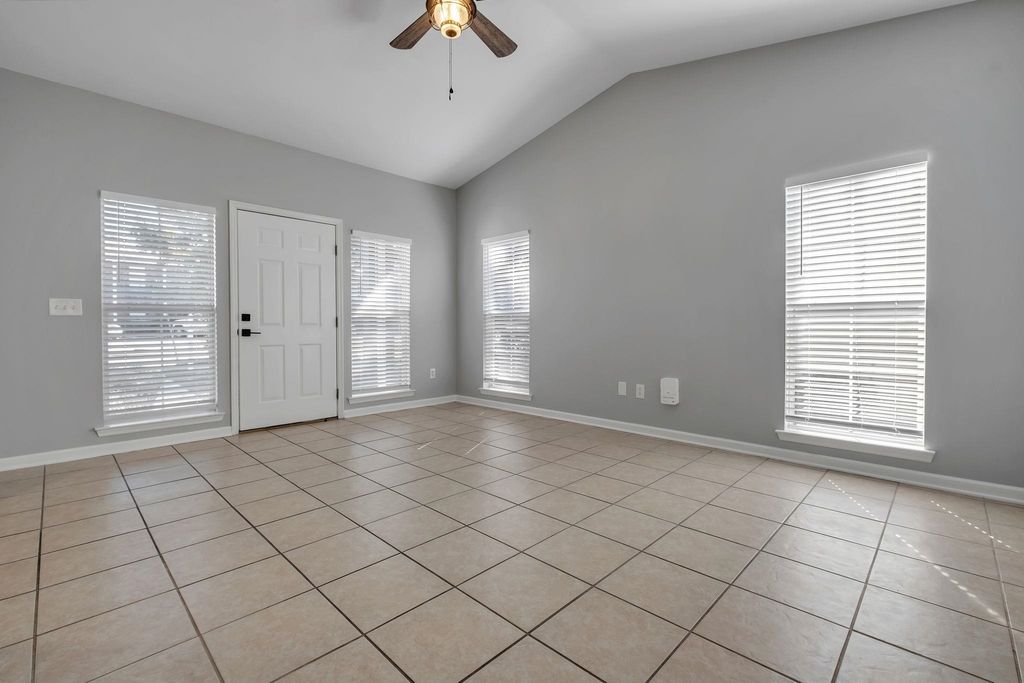 Photo of 604 N M L King Jr Boulevard, Tallahassee, FL 32301 (MLS # 392428)